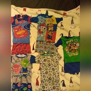 Lot of five pajamas sets; Size 8, Paw Patrol